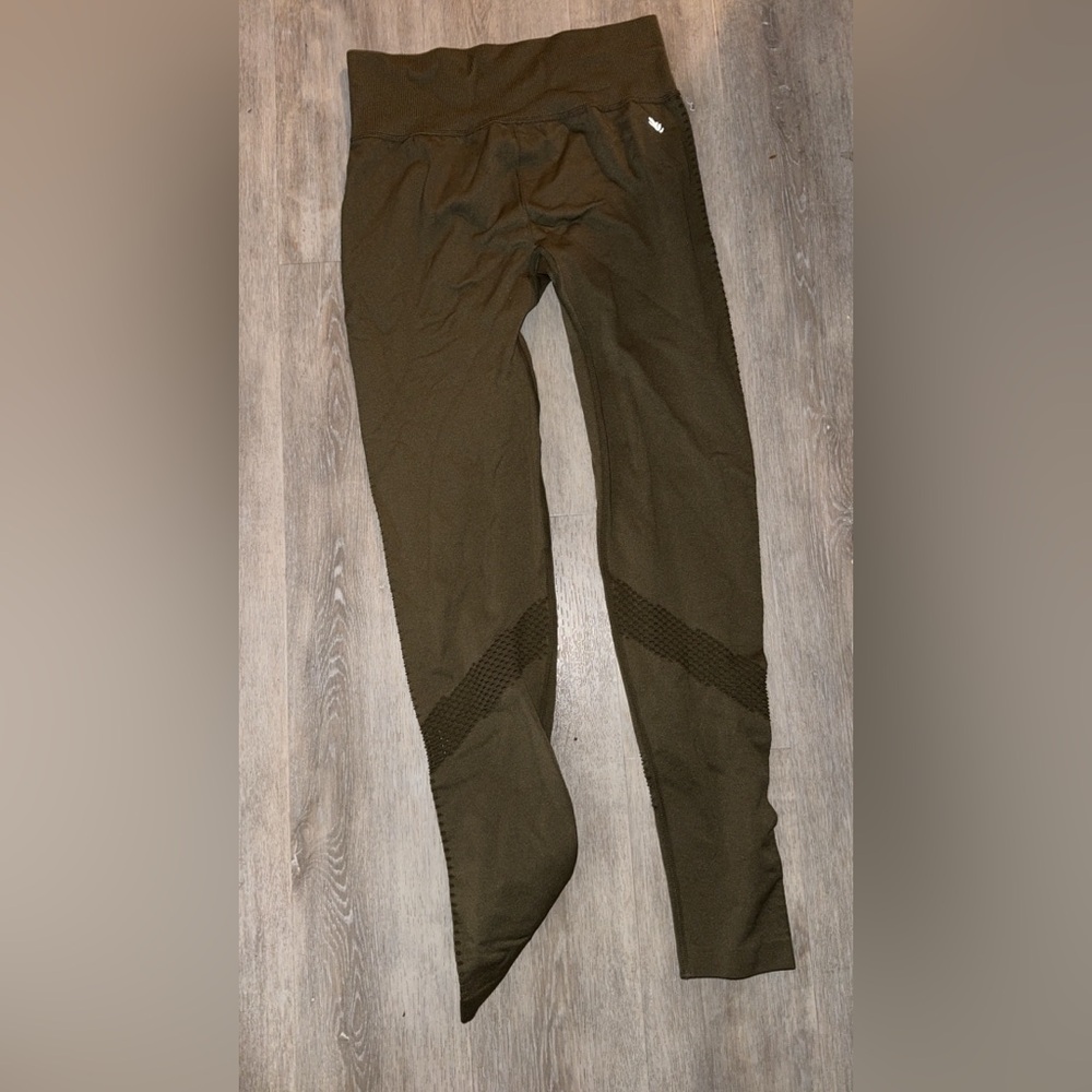 New leggings size M